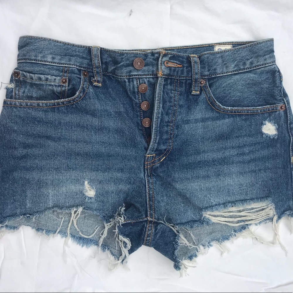 Unworn but no tags